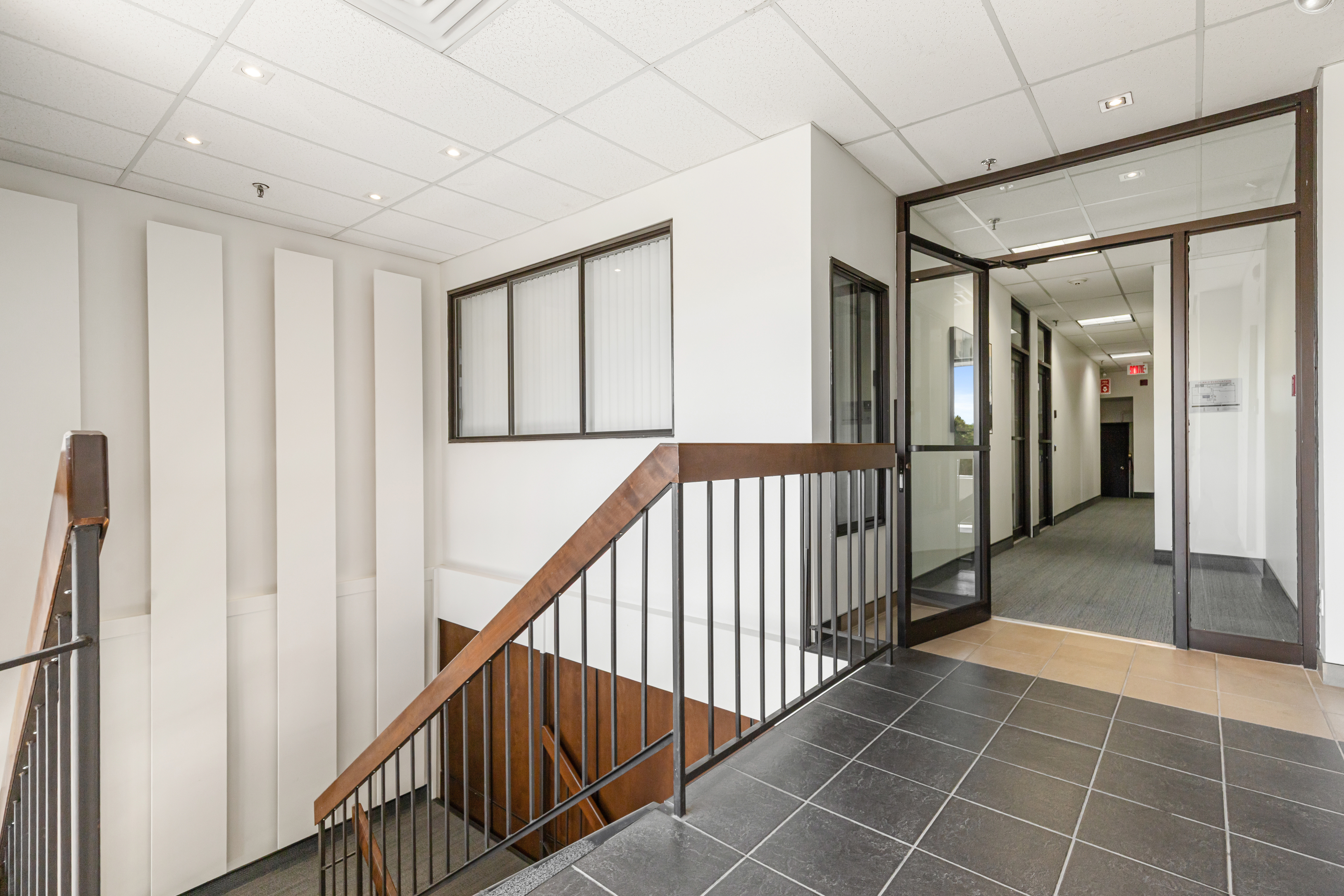 02_151 Bd de Mortagne, Boucherville.jpg